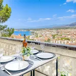 In With Waterfront Views Apartman Roses