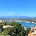 In With Waterfront Views *