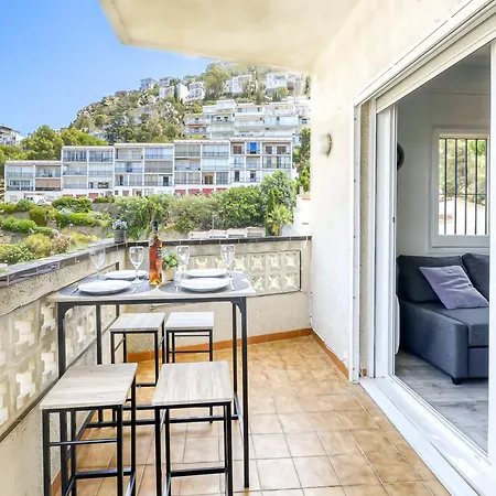 With Scenic View Apartment *