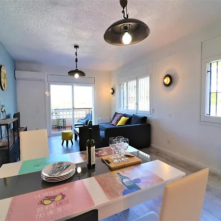 Apartment With Scenic View *