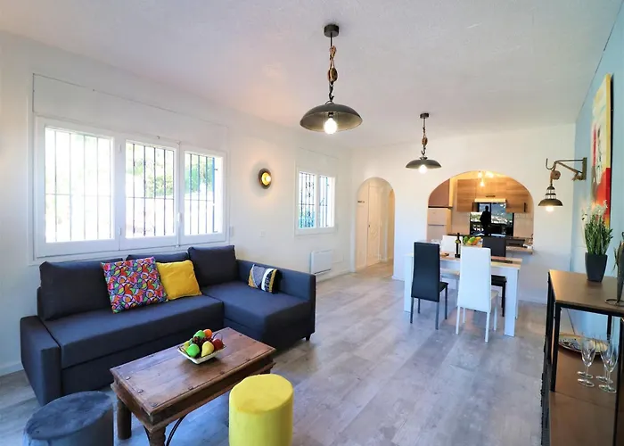 In With Waterfront Views *